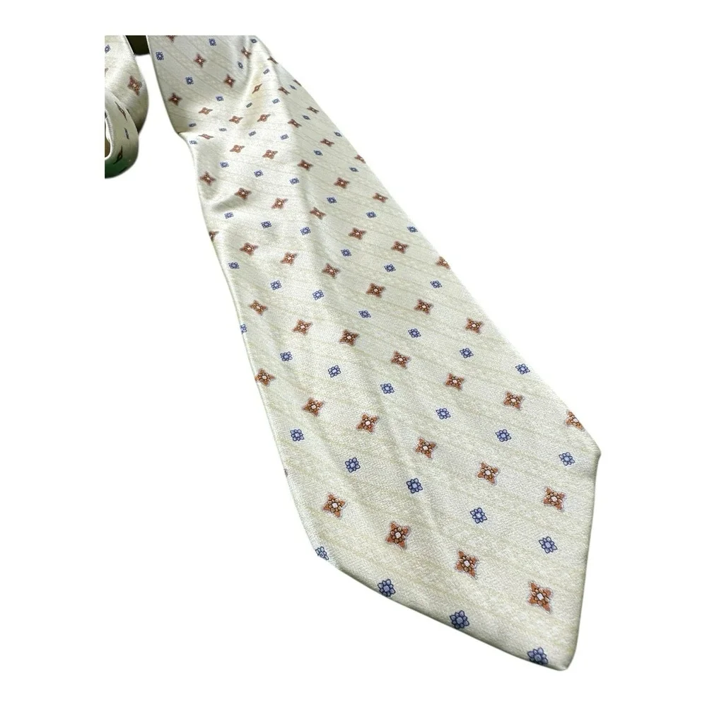Brioni Light Yellow Orange Blue Geometric Smooth Silk Men's Tie 3.75 Inch Width